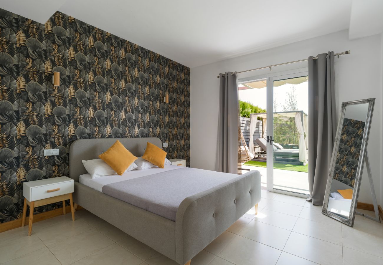 Villa in San Bartolomé de Tirajana - Bali Sky Villa with Private Pool