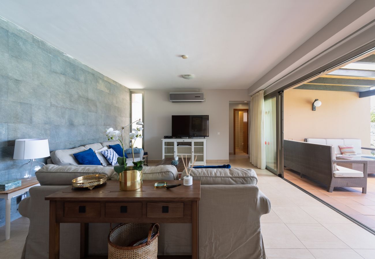 Chalet in San Bartolomé de Tirajana - Spectacular Villa with large pool, ideal for families in a quiet environment