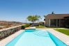 Chalet in San Bartolomé de Tirajana - Spectacular Villa with large pool, ideal for families in a quiet environment Chalet in San Bartolomé de Tirajana - Spectacular Villa with large pool, ideal for families in a quiet environment