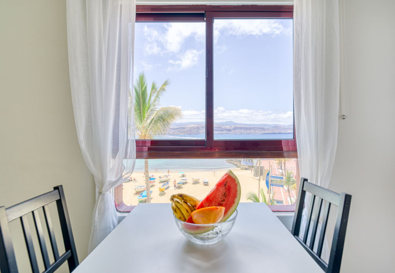 House in Las Palmas de Gran Canaria - Corner on the Beach Front by CanariasGetaway