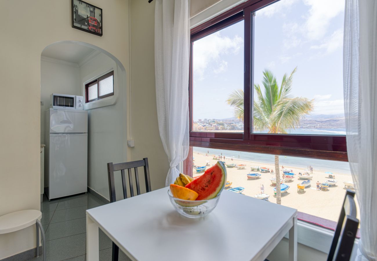 House in Las Palmas de Gran Canaria - Corner on the Beach Front by CanariasGetaway