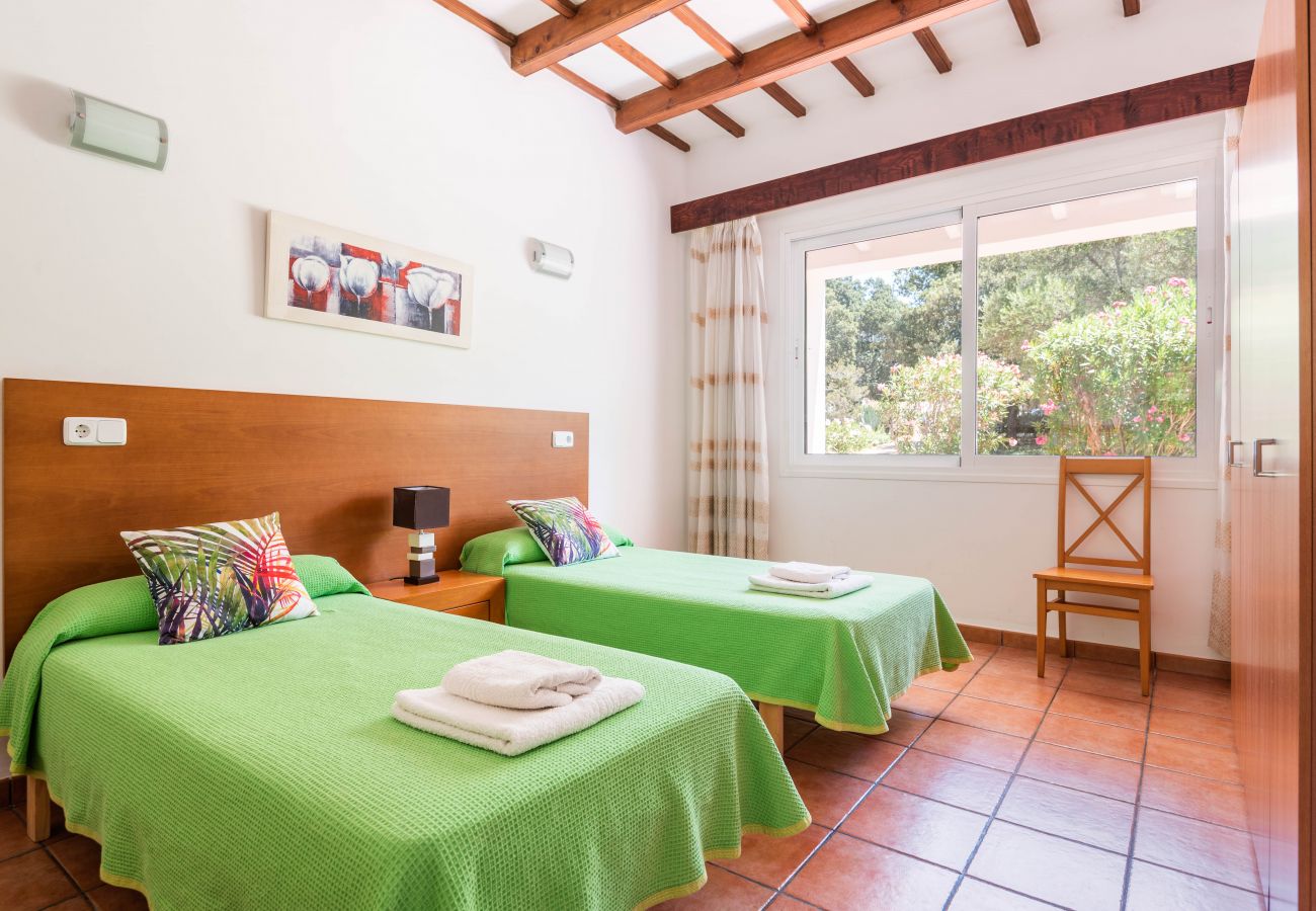 Villa in Cala Galdana - Villa Casa Olives by Escape Home