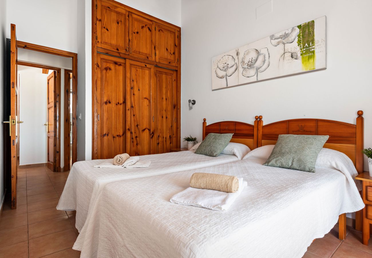 Villa in Son Bou - Villa Los Pinos by Escape Home