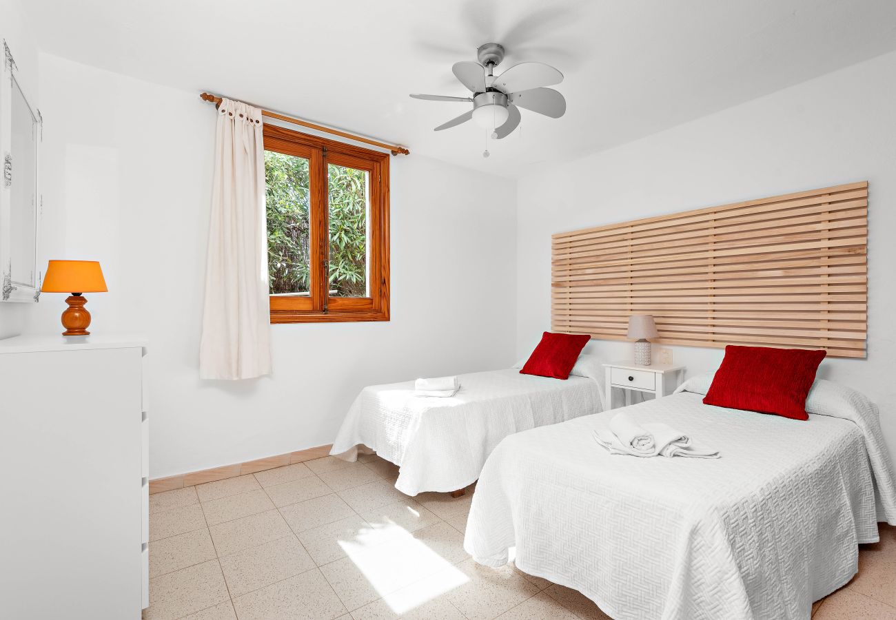 Villa in Son Bou - Villa Llevant Soli  by Escape home
