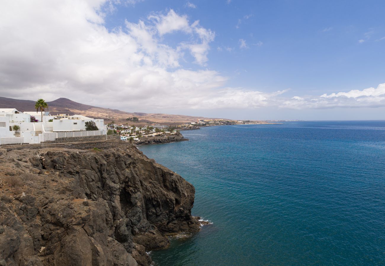 House in Maspalomas -  Viewpoint Over The Cliff By CanariasGetaway