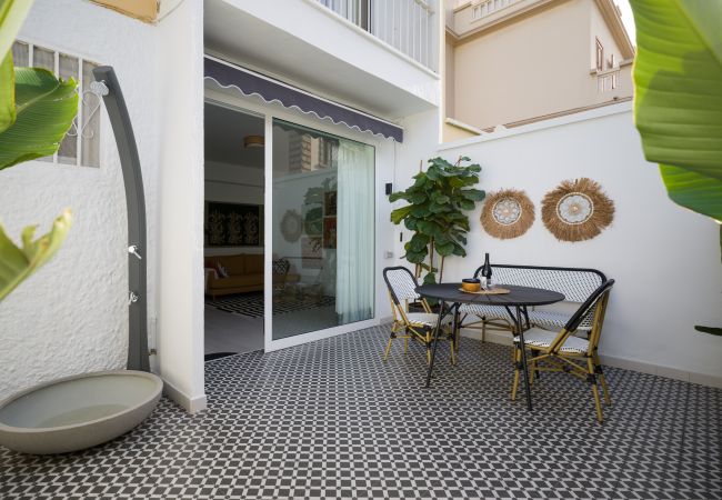 Townhouse in Las Palmas de Gran Canaria - Cosmopolitan Design by CanariasGetaway 