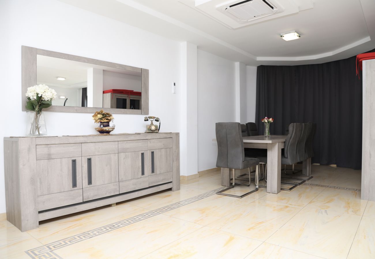 Villa in San Bartolomé de Tirajana - Happy Home