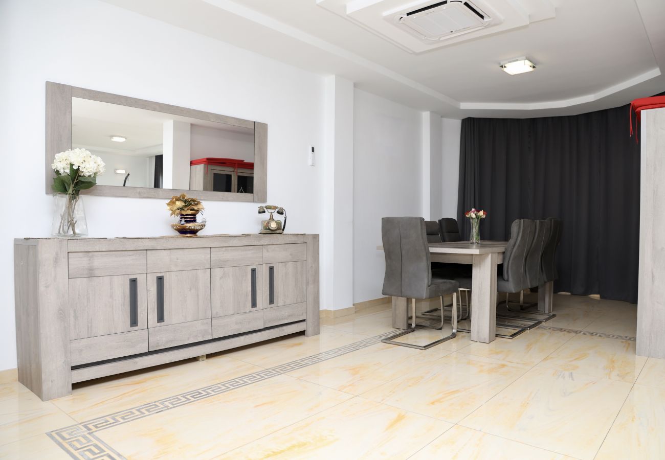 Villa in San Bartolomé de Tirajana - Happy Home