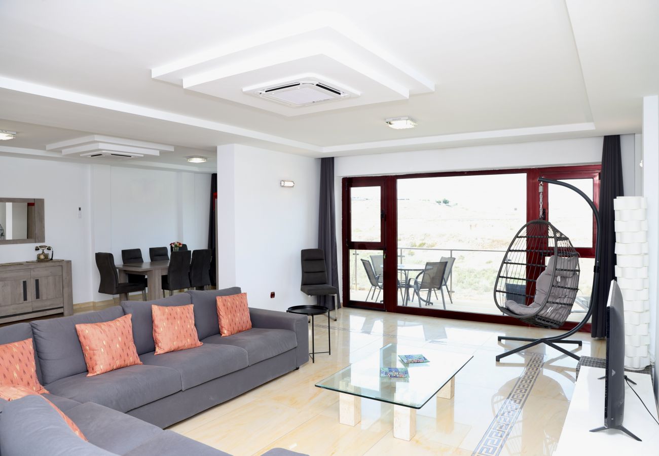 Villa in San Bartolomé de Tirajana - Happy Home