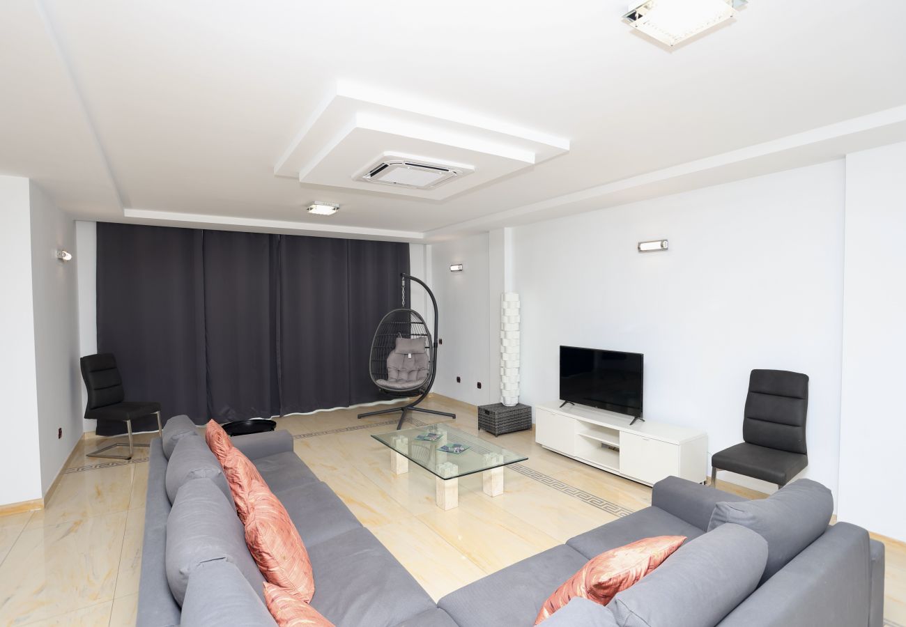 Villa in San Bartolomé de Tirajana - Happy Home