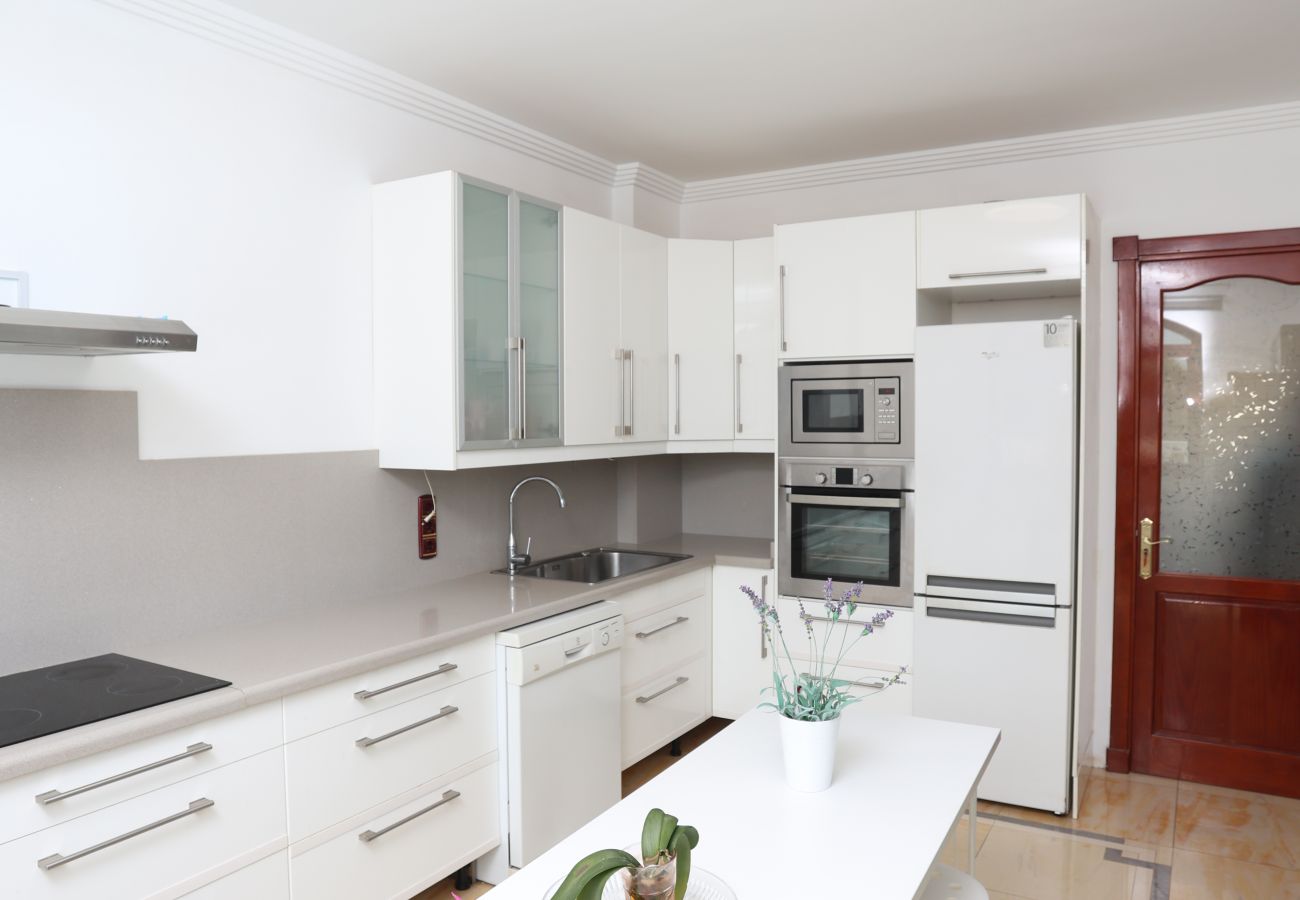 Villa in San Bartolomé de Tirajana - Happy Home