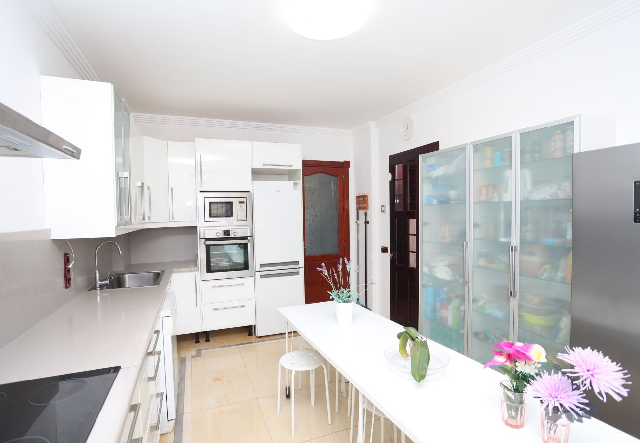 Villa in San Bartolomé de Tirajana - Happy Home