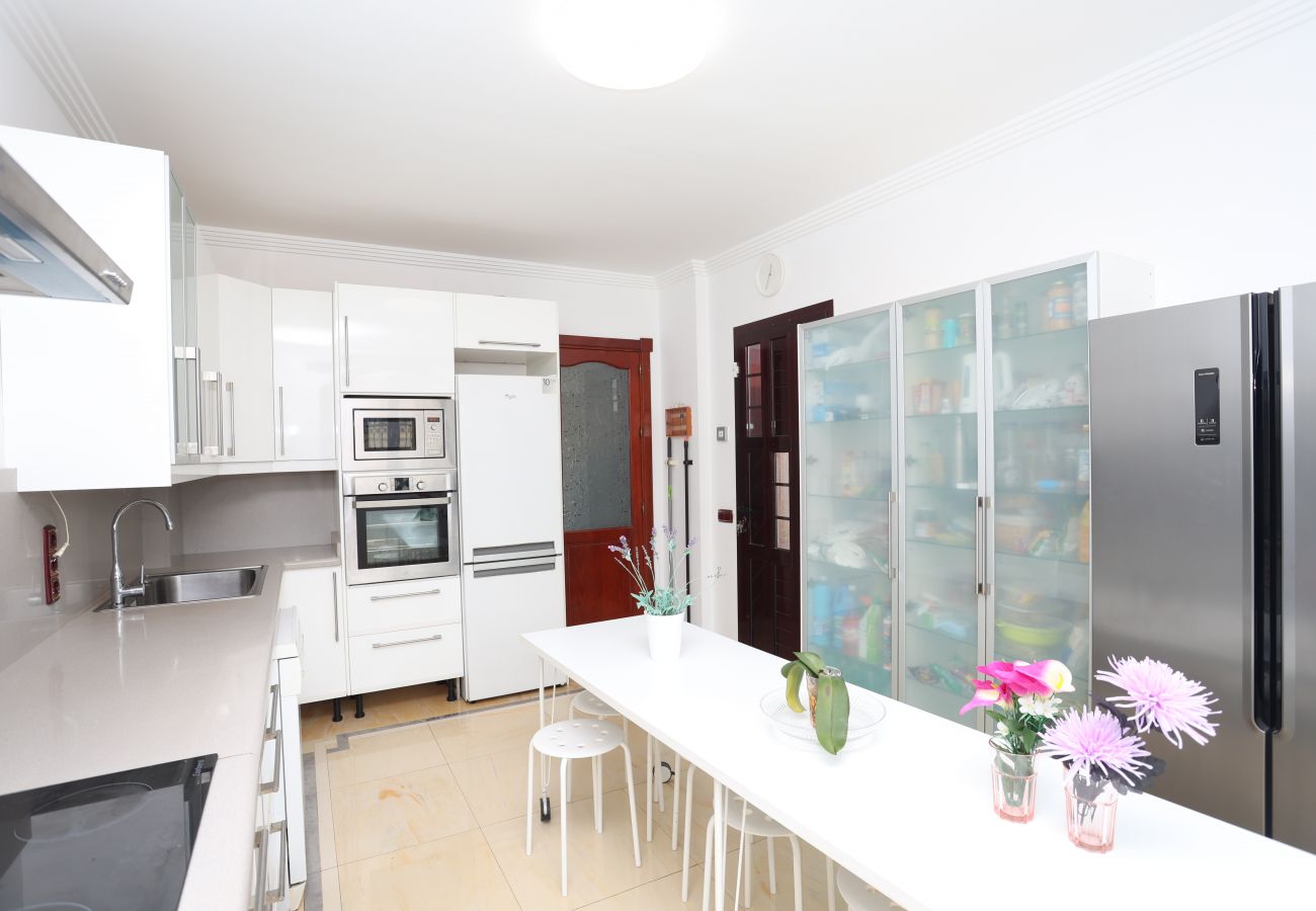 Villa in San Bartolomé de Tirajana - Happy Home