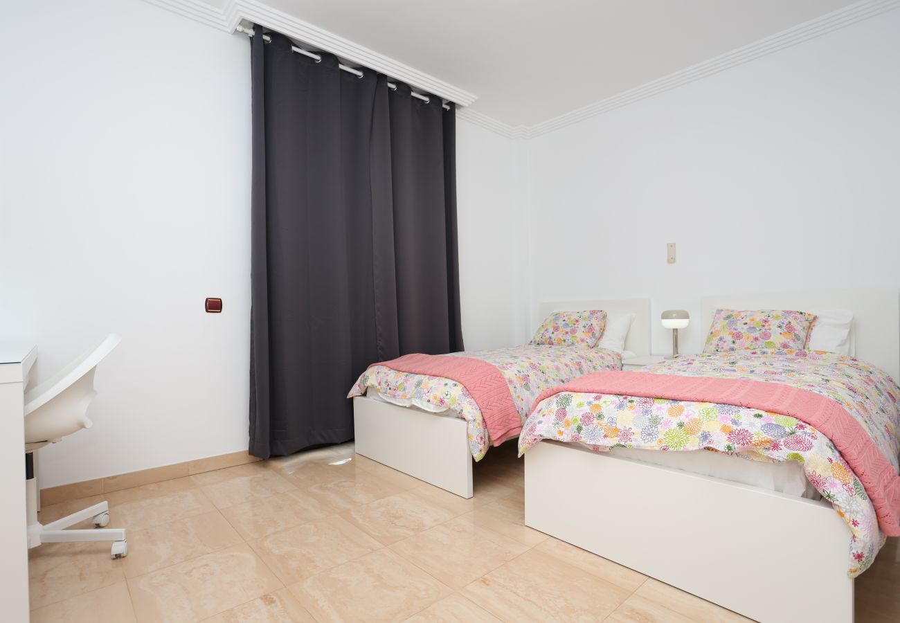 Villa in San Bartolomé de Tirajana - Happy Home