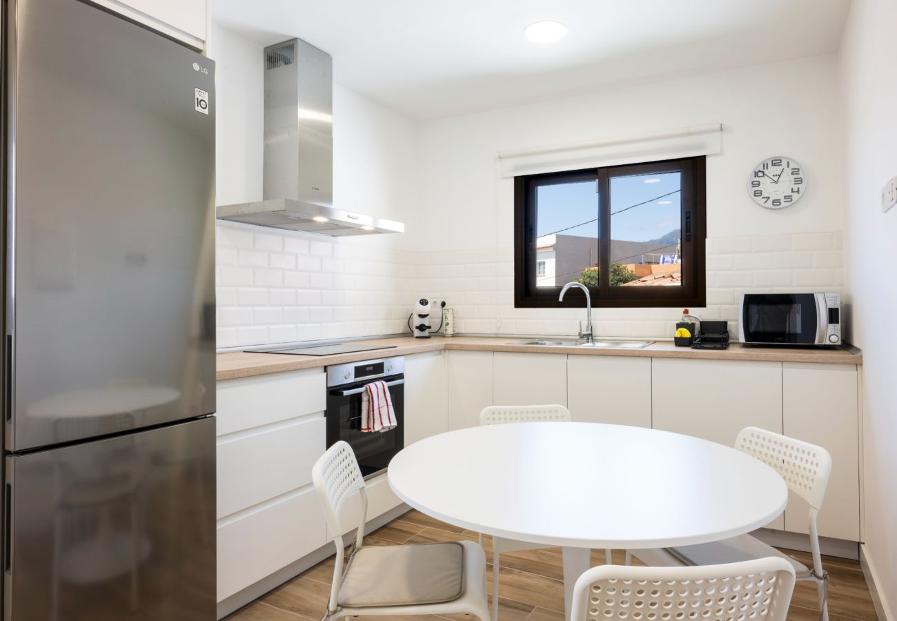 House in Santa Cruz de Tenerife - Newly refurbished holiday home in S/C